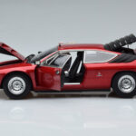 Lamborghini Urraco P250 Sarkans Kyosho 1:18 - image 4 of 10