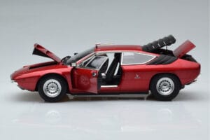 Lamborghini Urraco P250 Sarkans Kyosho 1:18 08446R Metāls — attēls 4 no 10