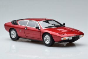 Lamborghini Urraco P250 Sarkans Kyosho 1:18 08446R Metāls — attēls 6 no 10