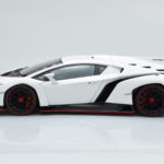 Lamborghini Veneno Balts AUTOart 1:18 - image 5 of 8