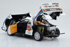 Lancia 037 Martini #8 A. Bettega / M. Perissinot Safari Rally 1985 Kyosho 1:18 08306J Metāls — attēls 3 no 8