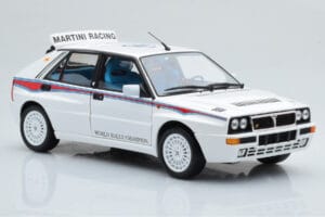 Lancia Delta HF Integrale 6 Balts Kyosho 1:18 08344E Metāls — attēls 6 no 8