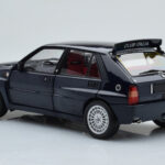 Lancia Delta HF Integrale Club Italia Zils Kyosho 1:18 - image 7 of 8