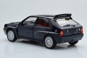 Lancia Delta HF Integrale Club Italia Zils Kyosho 1:18 08343SC Metāls — attēls 7 no 8