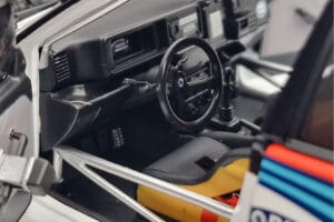 Lancia Delta HF Integrale Evoluzione #3 D. Auriol / B. Occelli Tour de Corse 1992 Kyosho 1:18 08348H Metāls — attēls 7 no 9