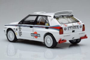 Lancia Delta HF Integrale Evoluzione Test Car Kyosho 1:18 08348G Metāls — attēls 6 no 9