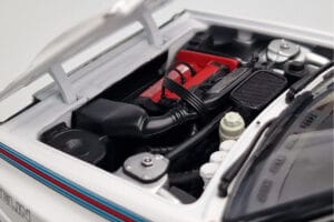 Lancia Delta HF Integrale Evoluzione Test Car Kyosho 1:18 08348G Metāls — attēls 8 no 9