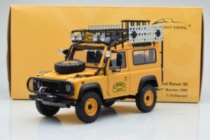 Land Rover Defender 90 Camel Trophy Borneo 1985 Almost Real 1:18 810213 Metāls — attēls 8 no 8