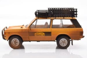 Land Rover Defender 90 Camel Trophy Sumatra 1981 Almost Real 1:18 810107 Metāls — attēls 4 no 8