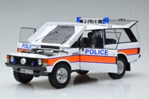 Land Rover Range Rover Policija Almost Real 1:18 810115 Metāls — attēls 2 no 9