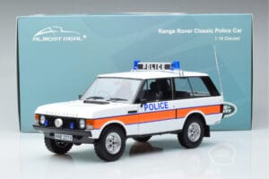 Land Rover Range Rover Policija Almost Real 1:18 810115 Metāls — attēls 9 no 9