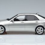 Lexus IS200 XE10 Sudrabs Otto 1:18 OT991 Sveķi - image 3 of 6