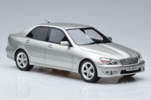 Lexus IS200 XE10 Sudrabs Otto 1:18 OT991 Sveķi — attēls 4 no 6