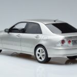 Lexus IS200 XE10 Sudrabs Otto 1:18 OT991 Sveķi - image 5 of 6