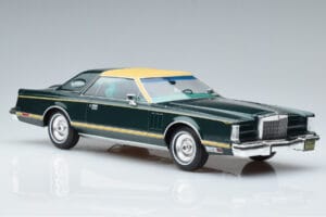 Lincoln Continental Mark V Tumši Zaļš MCG 1:18 MCG18404 Metāls — attēls 4 no 6