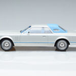 Lincoln Continental Mark V Sudrabs MCG 1:18 - image 3 of 6