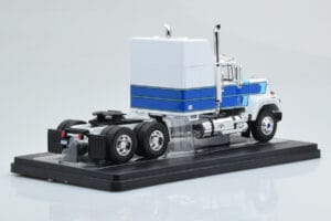 Mack Superliner Magnum Balts Zils IXO 1:43 TR165 Metāls — attēls 2 no 6