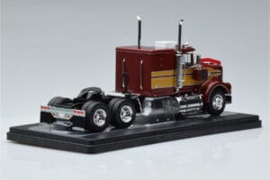 Marmon CHDT Sarkani-Zelts IXO 1:43 TR157 Metāls — attēls 2 no 6