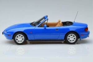 Mazda MX-5 NA Zils Otto 1:18 OT934 Sveķi — attēls 3 no 6