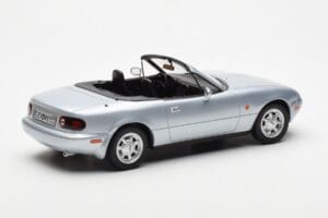 Mazda MX-5 NA Sudraba Norev 1:18 188023 Metāls — attēls 2 no 7