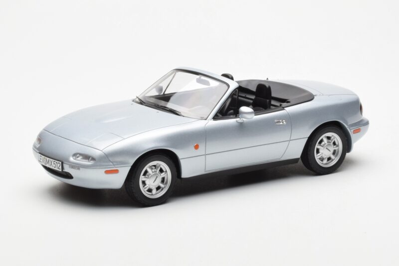 Mazda MX-5 NA Sudraba Norev 1:18