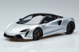 McLaren Artura Sudrabs GT Spirit 1:18 GT873 Sveķi