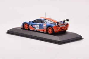 McLaren F1 GTR #33 Gulf Racing R. Bellm / M. Weaver / J-J. Lehto 24 Hours of Le Mans 1996 Minichamps 1:43 530164333 Metāls — attēls 3 no 4