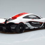 McLaren P1 GTR Spīdīgi Balts Ar Sarkanām Svītrām AUTOart 1:18 - image 3 of 7