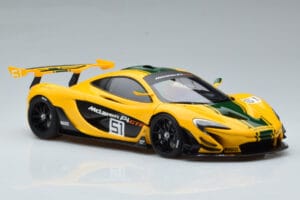 McLaren P1 GTR Dzeltens Ar Zaļām Svītrām AUTOart 1:18 81544 Kompozīts — attēls 5 no 7