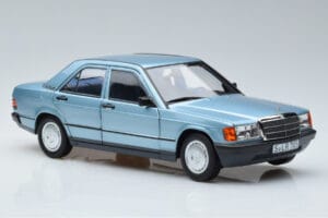 Mercedes 190E W201 Gaiši Zils Norev 1:18 183828 Metāls — attēls 5 no 7