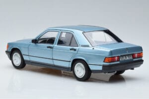 Mercedes 190E W201 Gaiši Zils Norev 1:18 183828 Metāls — attēls 6 no 7