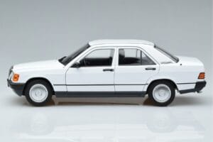 Mercedes 190 E W201 Balts Norev 1:18 183820 Metāls — attēls 4 no 7