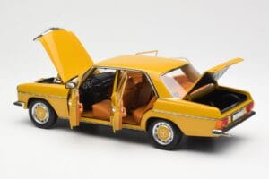 Mercedes 200/8 W115 Sahara Dzeltens Norev 1:18 183771 Metāls — attēls 5 no 8
