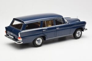 Mercedes 200 Universal W115 Zils Norev 1:18 183599 Metāls — attēls 3 no 8