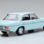 Mercedes 200 W115 Norev 1:18 183777 Metāls - image 3 of 7