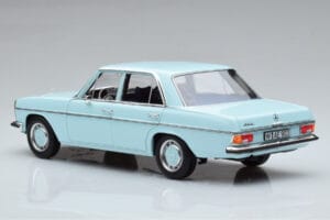 Mercedes 200 W115 Norev 1:18 183777 Metāls — attēls 6 no 7