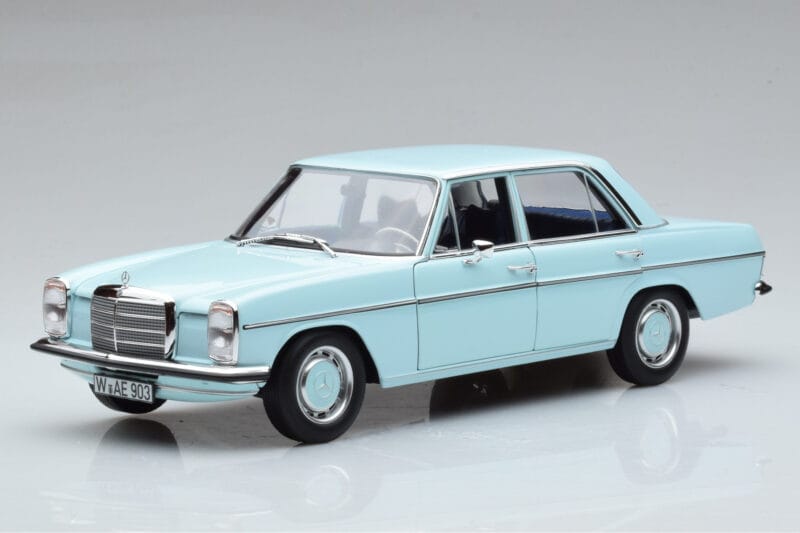 Mercedes 200 W115 Norev 1:18 183777 Metāls