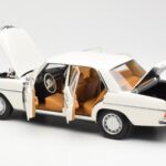 Mercedes 200 W115 Balts Norev 1:18 - image 5 of 8