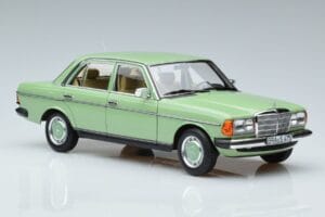Mercedes 200 W123 Zaļš Norev 1:18 183796 Metāls — attēls 5 no 7