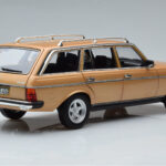 Mercedes 200T S123 AMG Package Bēšs Norev 1:18 - image 3 of 9