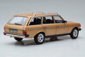 Mercedes 200T S123 AMG Package Bēšs Norev 1:18 183739 Metāls — attēls 3 no 9
