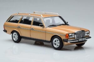Mercedes 200T S123 AMG Package Bēšs Norev 1:18 183739 Metāls — attēls 6 no 9