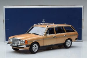 Mercedes 200T S123 AMG Package Bēšs Norev 1:18 183739 Metāls — attēls 9 no 9