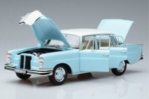 Mercedes 220 S W111 Zils Norev 1:18 183920 Metāls — attēls 2 no 7