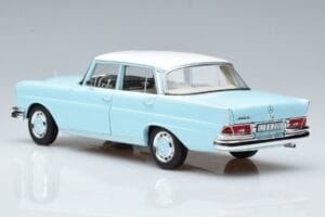Mercedes 220 S W111 Zils Norev 1:18 183920 Metāls — attēls 6 no 7