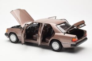 Mercedes 230E W124 Rosewood Metallic Dīlera Izdevums Norev 1:18 B66040697 Metāls — attēls 5 no 8