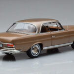 Mercedes 250 SE Coupe W111 Zelta Metaliks Norev 1:18 - image 3 of 7