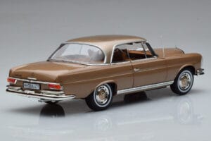 Mercedes 250 SE Coupe W111 Zelta Metaliks Norev 1:18 183759 Metāls — attēls 3 no 7