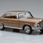 Mercedes 250 SE Coupe W111 Zelta Metaliks Norev 1:18 - image 5 of 7