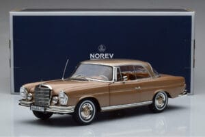 Mercedes 250 SE Coupe W111 Zelta Metaliks Norev 1:18 183759 Metāls — attēls 7 no 7